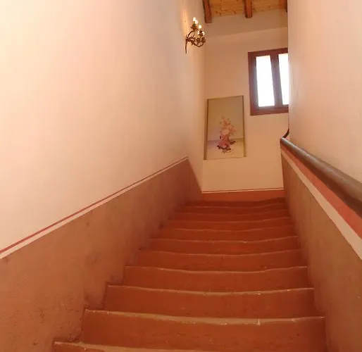 Al Podere Santa Cristina לינה וארוחת בוקר קסטל מג'ורה